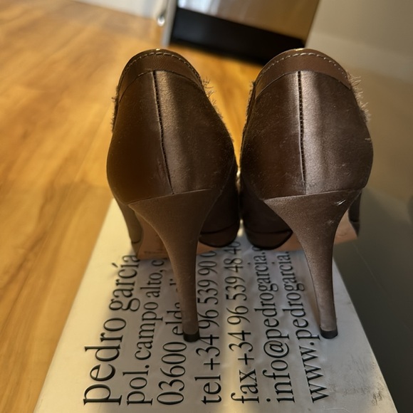 Pedro Garcia satin heels - Picture 3 of 5